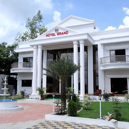 Hotel Grand Khuldabad Exteriér fotografie