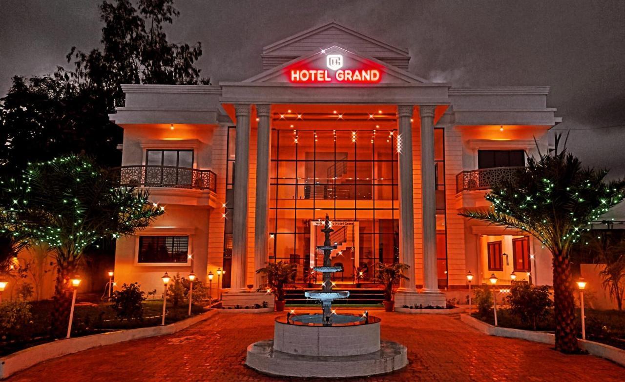 Hotel Grand Khuldabad Exteriér fotografie